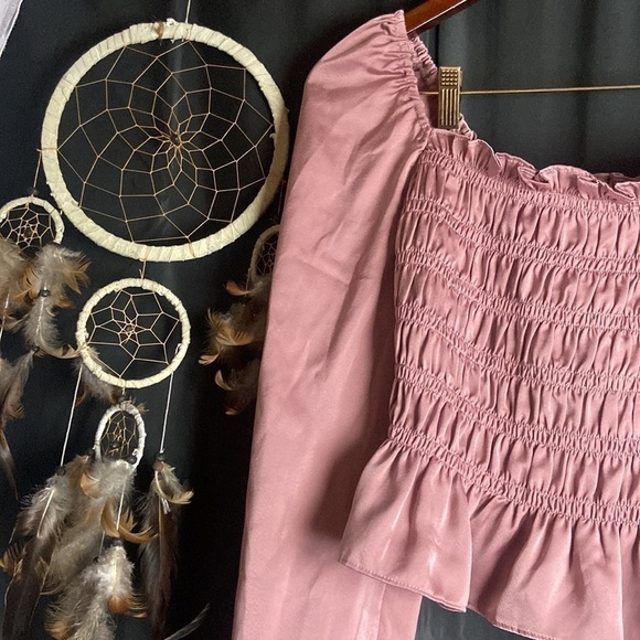 Host Pick 🎉NWT Lelis Clara Pink Silky Smock Top​ - Picture 3 of 11